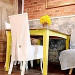 Staszica Apartment *